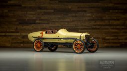 
										1915 Hudson Boattail Racer full									