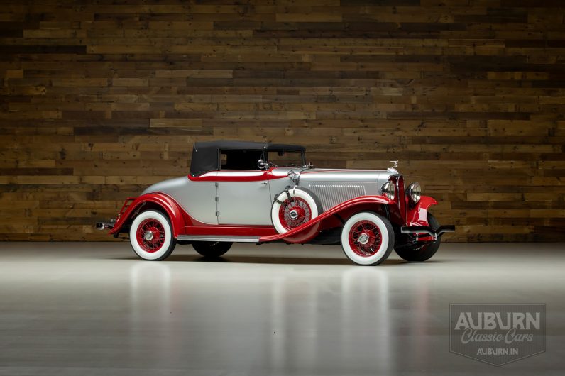 
								1932 Auburn 8-100A Custom Cabriolet full									