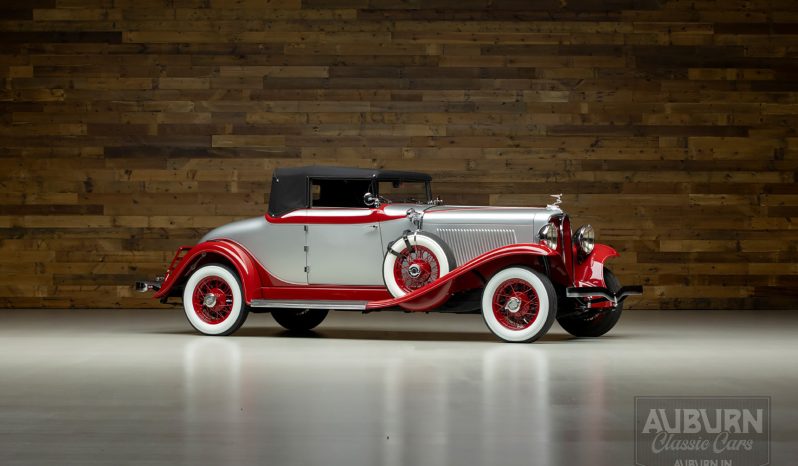 
								1932 Auburn 8-100A Custom Cabriolet full									