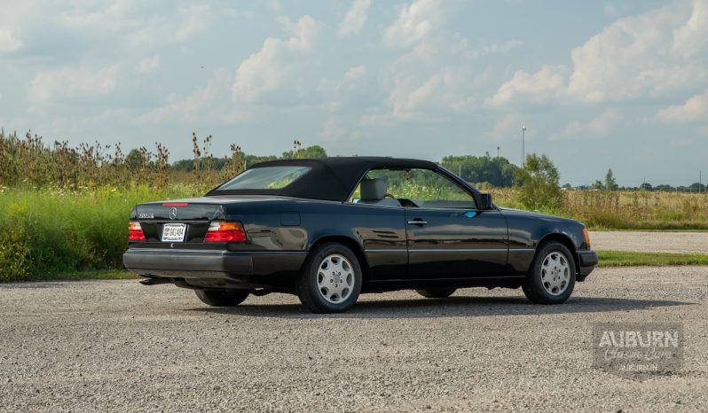 
								1993 Mercedes-Benz 300 CE Convertible full									