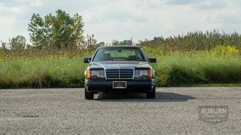 
								1993 Mercedes-Benz 300 CE Convertible full									