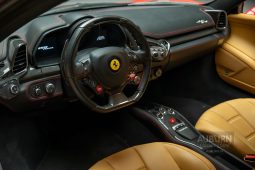 
										2011 Ferrari 458 Italia full									