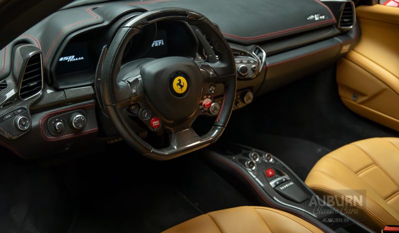 
								2011 Ferrari 458 Italia full									