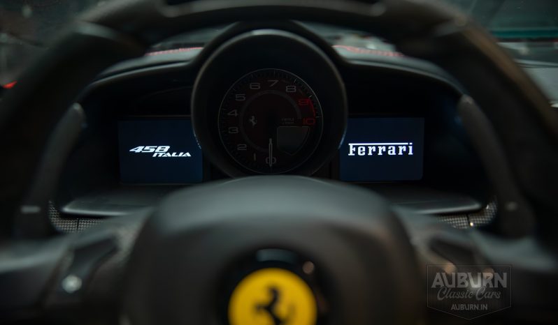 
								2011 Ferrari 458 Italia full									