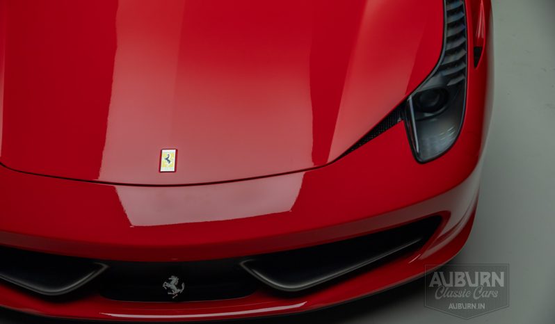 
								2011 Ferrari 458 Italia full									