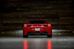 
										2011 Ferrari 458 Italia full									