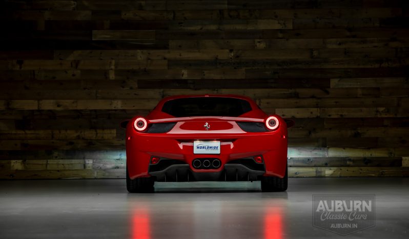 
								2011 Ferrari 458 Italia full									