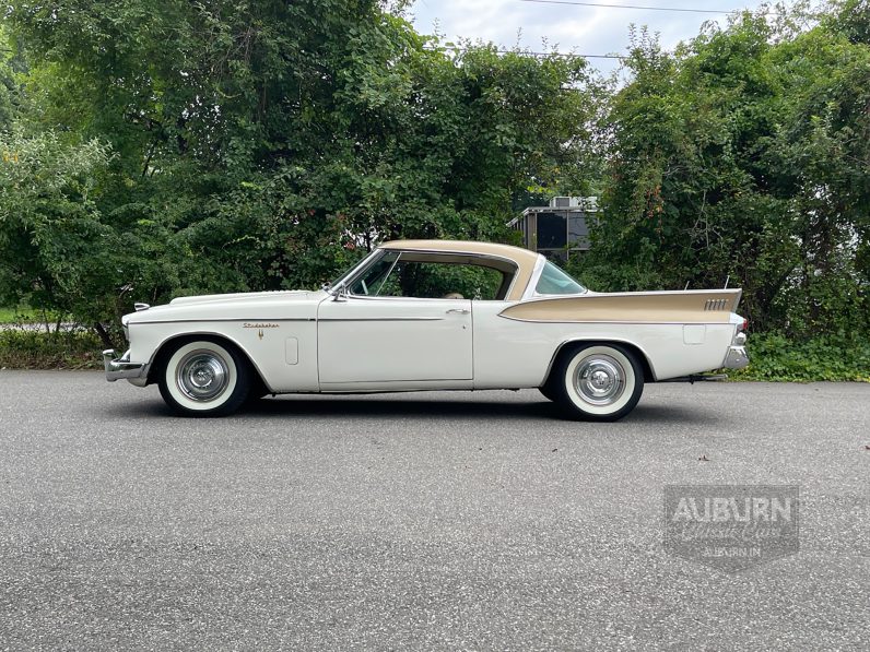 
								1957 Studebaker Goldenhawk full									