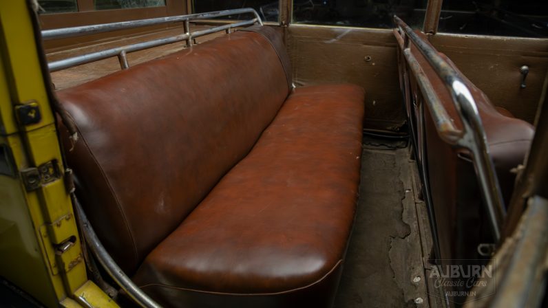 
								1937 White Model 706 Tour Bus full									