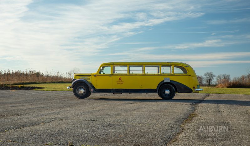 
								1937 White Model 706 Tour Bus full									