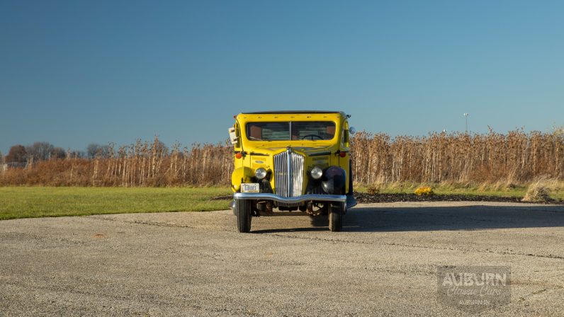 
								1937 White Model 706 Tour Bus full									