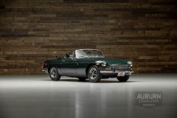 
										1972 MGB Roadster full									