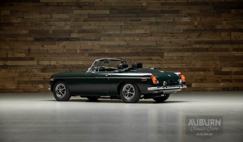 
								1972 MGB Roadster full									