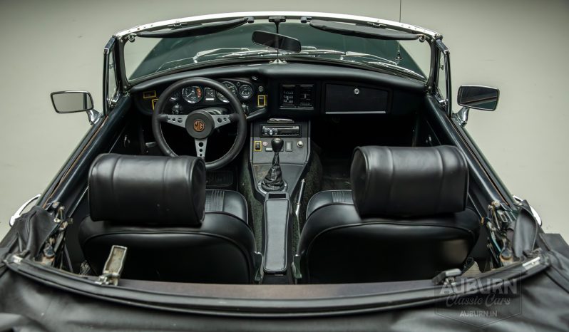 
								1972 MGB Roadster full									