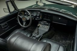 
										1972 MGB Roadster full									