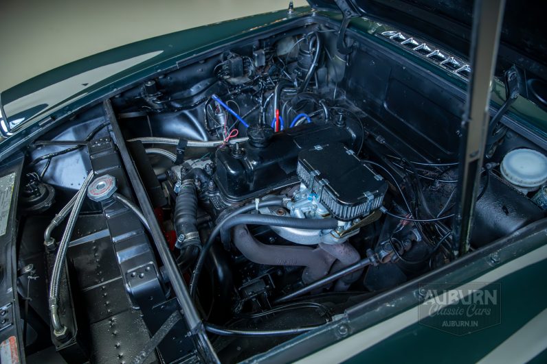 
								1972 MGB Roadster full									