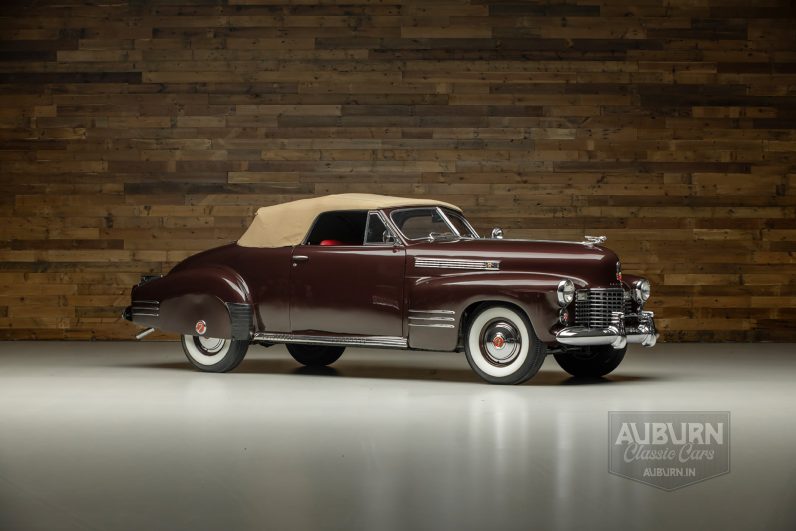 
								1941 Cadillac Series 62 Convertible Coupe full									