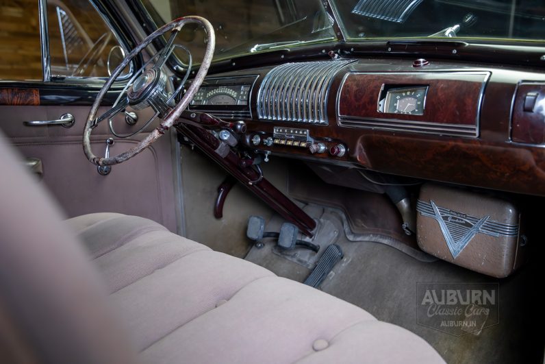 
								1939 Buick 90 Limited Series 90 Touring Sedan full									