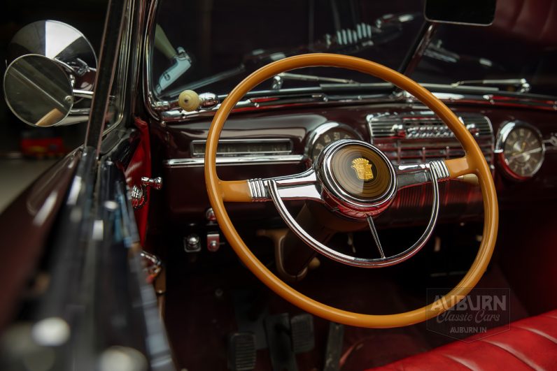 
								1941 Cadillac Series 62 Convertible Coupe full									