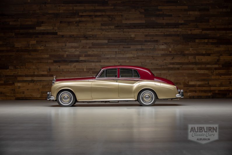 
								1962 Rolls-Royce Silver Cloud II full									