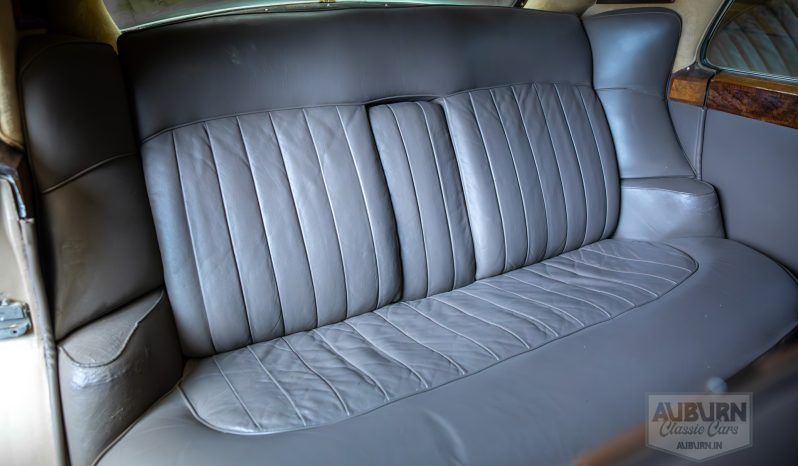 
								1962 Rolls-Royce Silver Cloud II full									