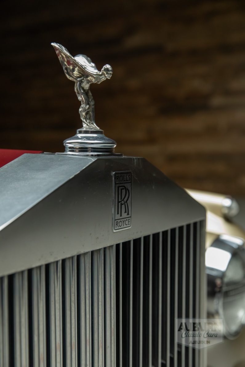 
								1962 Rolls-Royce Silver Cloud II full									