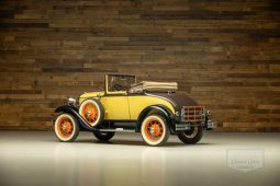 
										1930 Ford Model A Roadster full									