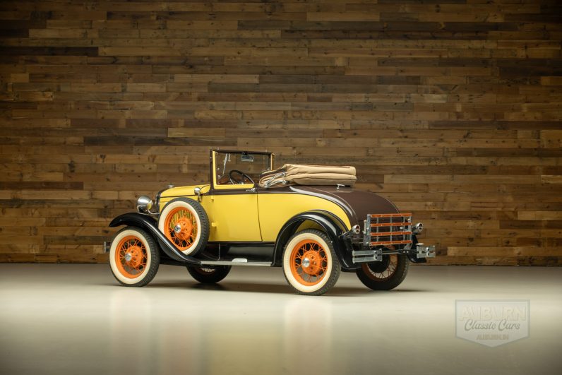 
								1930 Ford Model A Roadster full									