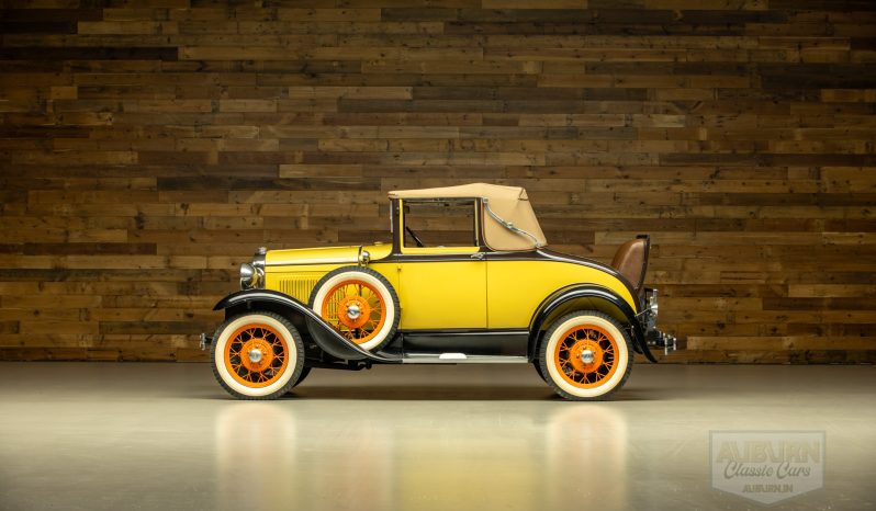 
								1930 Ford Model A Roadster full									