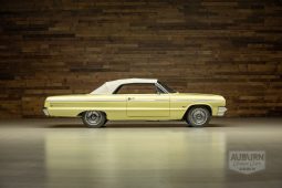 
										1964 Chevrolet Impala Super Sport Convertible full									