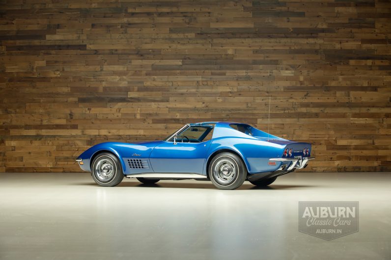 
								1971 Chevrolet Corvette Coupe full									