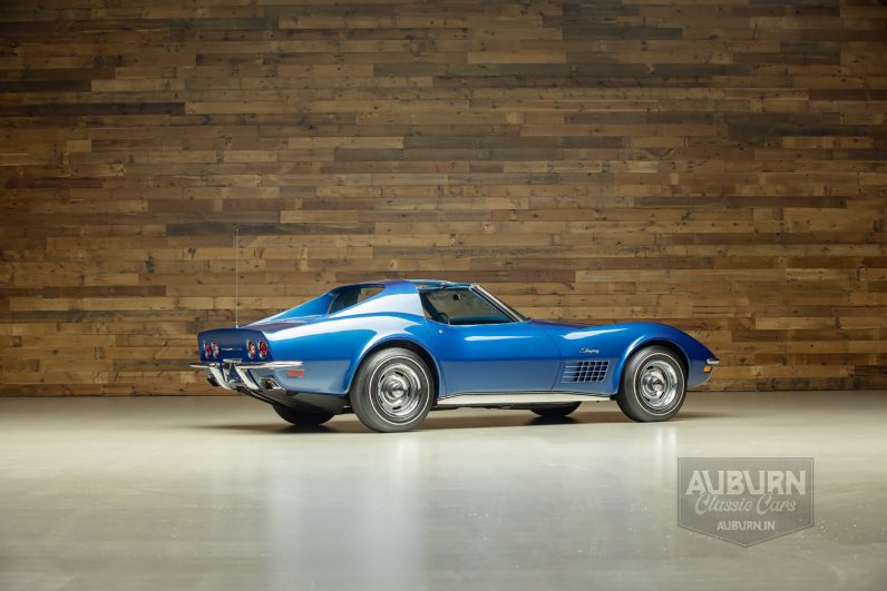 
								1971 Chevrolet Corvette Coupe full									