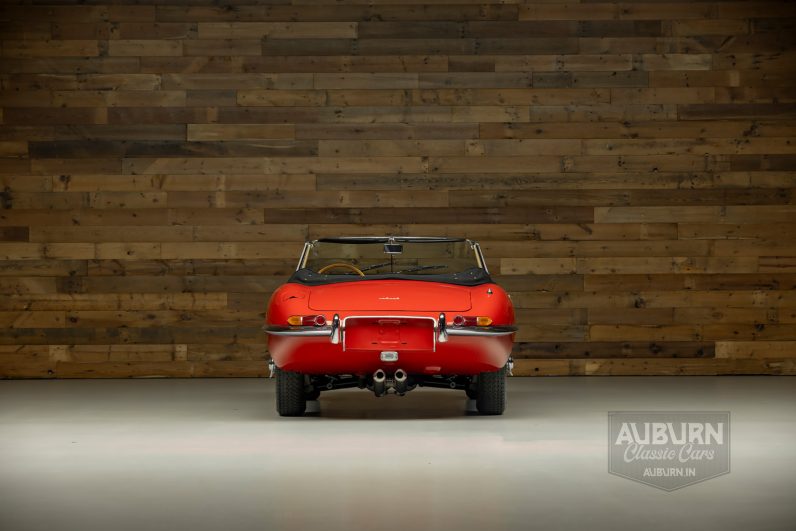 
								1963 Jaguar Series 1 E-Type Roadster full									