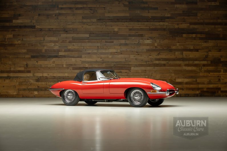 
								1963 Jaguar Series 1 E-Type Roadster full									