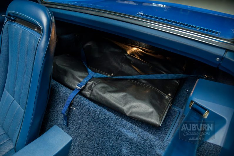 
								1971 Chevrolet Corvette Coupe full									