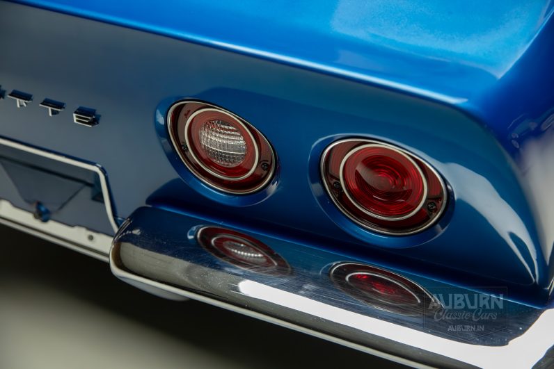 
								1971 Chevrolet Corvette Coupe full									