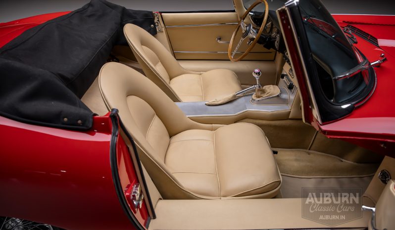
								1963 Jaguar Series 1 E-Type Roadster full									