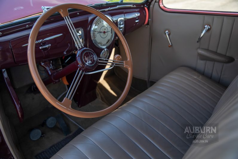 
								1939 Lincoln Zephyr V-12 Coupe full									