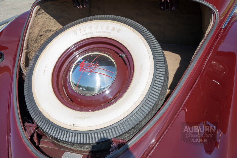 
								1939 Lincoln Zephyr V-12 Coupe full									