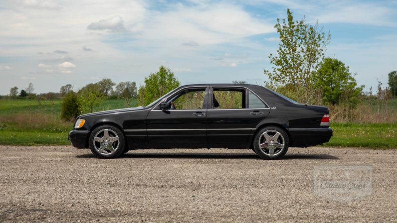 
								1999 Mercedes-Benz S600 Sedan full									
