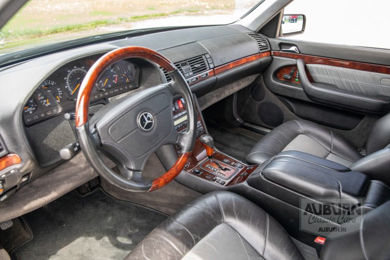 
								1999 Mercedes-Benz S600 Sedan full									
