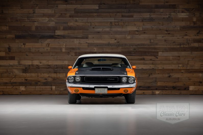 
								1970 Dodge Challenger T/A full									