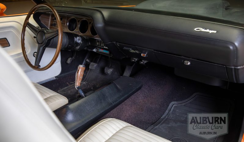 
								1970 Dodge Challenger T/A full									
