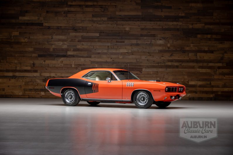 
								1971 Plymouth ‘Cuda 440-6 full									