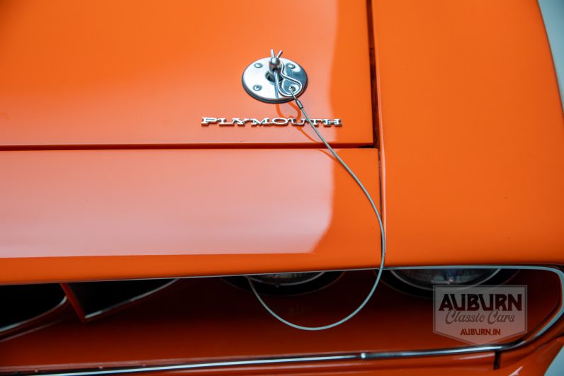 
								1971 Plymouth ‘Cuda 440-6 full									
