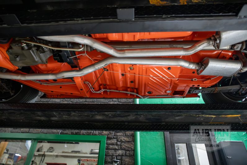 
								1971 Plymouth ‘Cuda 440-6 full									
