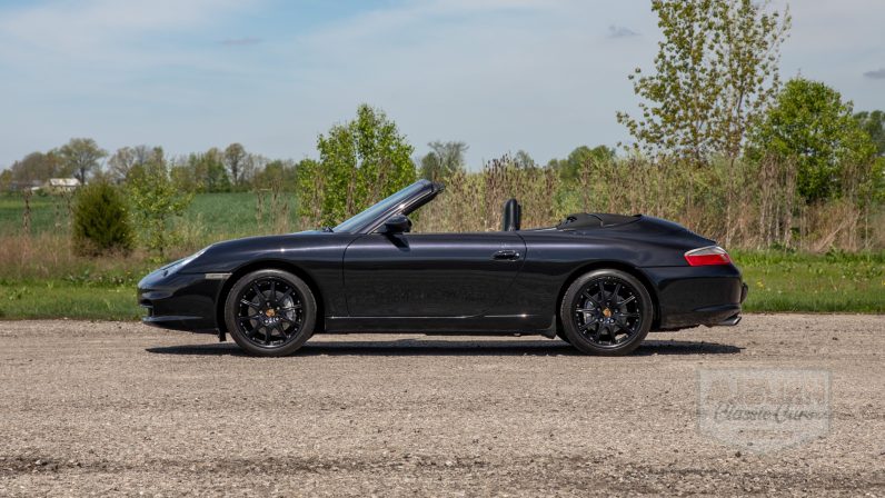 
								2002 Porsche 911 Carrera 4 full									