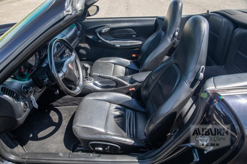 
								2002 Porsche 911 Carrera 4 full									