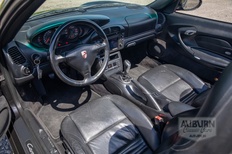 
								2002 Porsche 911 Carrera 4 full									