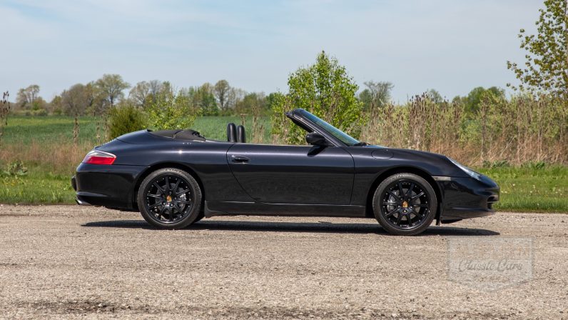 
								2002 Porsche 911 Carrera 4 full									